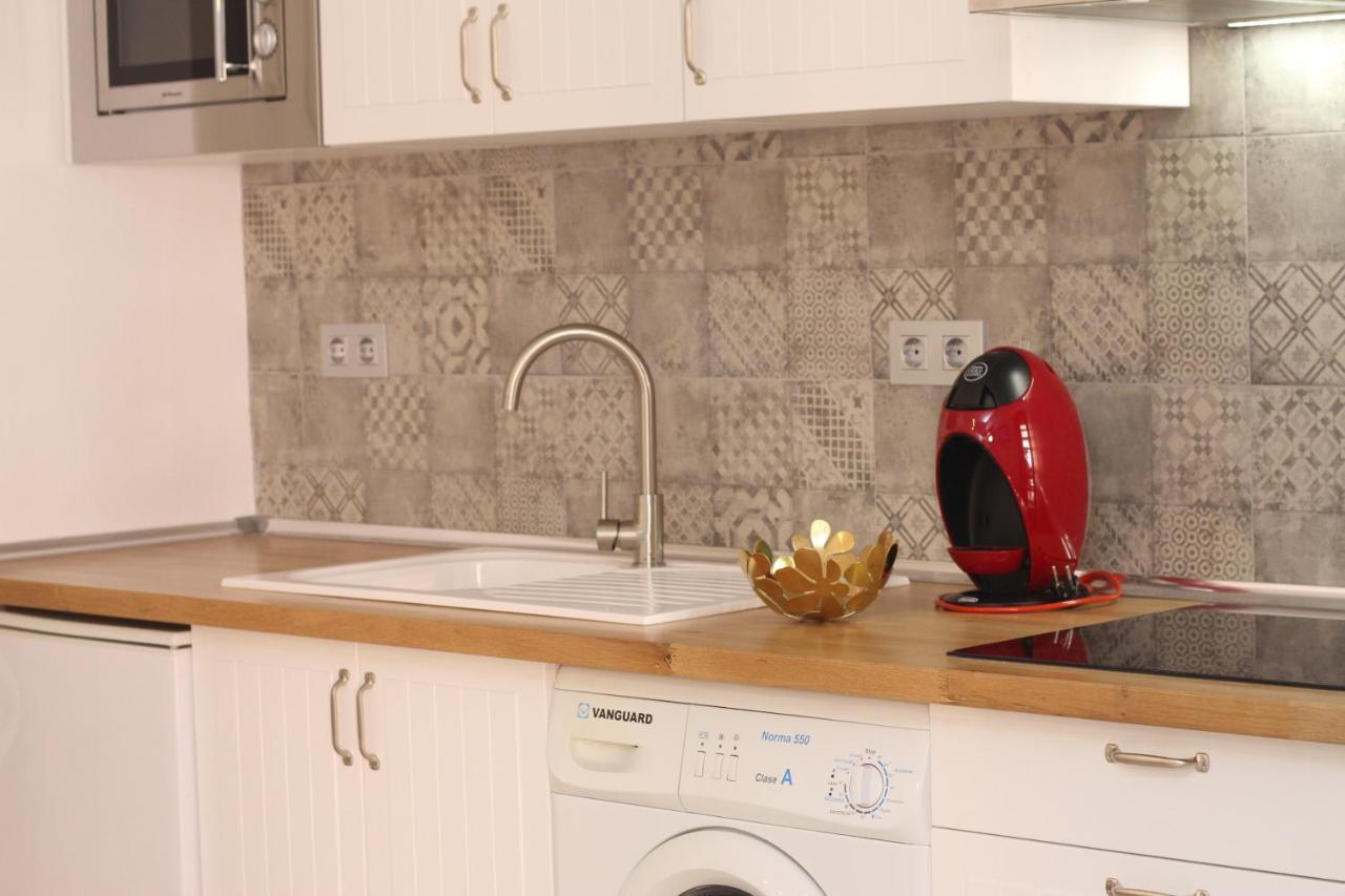 Apartamentos Inside Gomerez 38 Гранада Екстер'єр фото